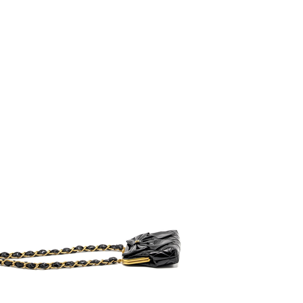 CHANEL 24A BOWKNOT CLUTCH WITH CHAIN PATENT CRUMPLED LAMBSKIN/SHINY LAMBSKIN BLACK GHW (MICROCHIP)
