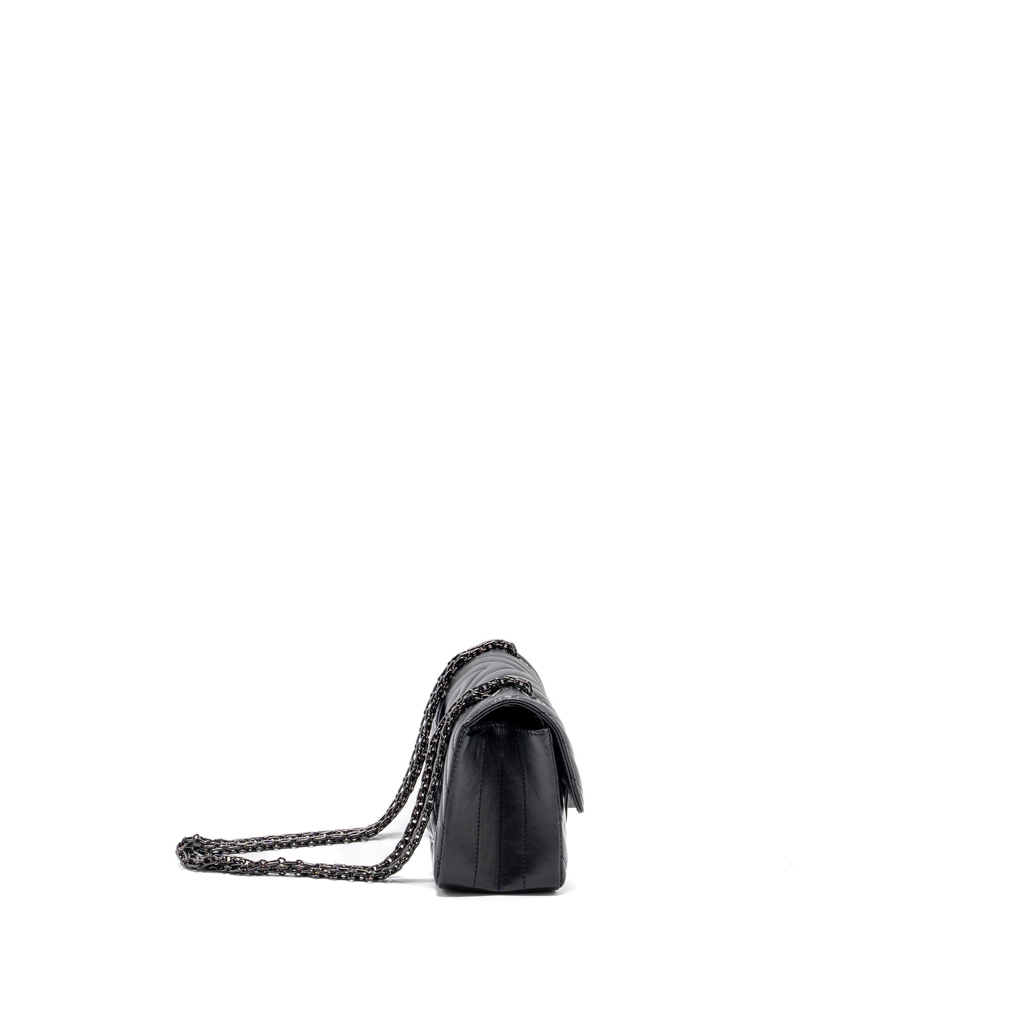 CHANEL MINI 2.55 REISSUE FLAP BAG CHEVRON CALFSKIN SO BLACK