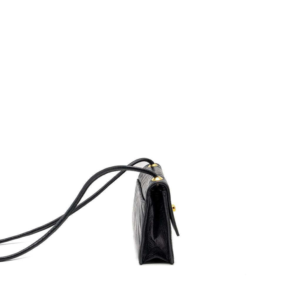 CHANEL VINTAGE CHEVRON FLAP BAG LAMBSKIN BLACK GHW