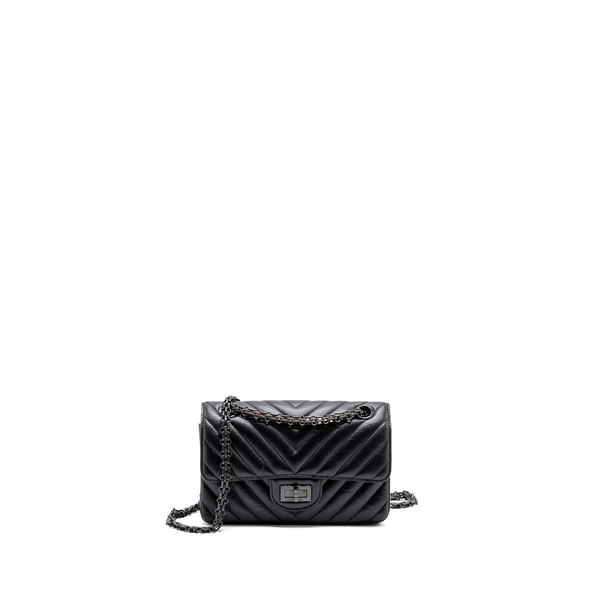 CHANEL MINI 2.55 REISSUE FLAP BAG CHEVRON CALFSKIN SO BLACK