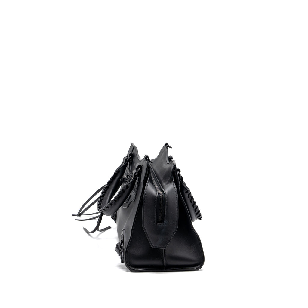 BALENCIAGA NEO CLASSIC SMALL HANDBAG CALFSKIN BLACK BLACK/RUTHENIUM HARDWARE