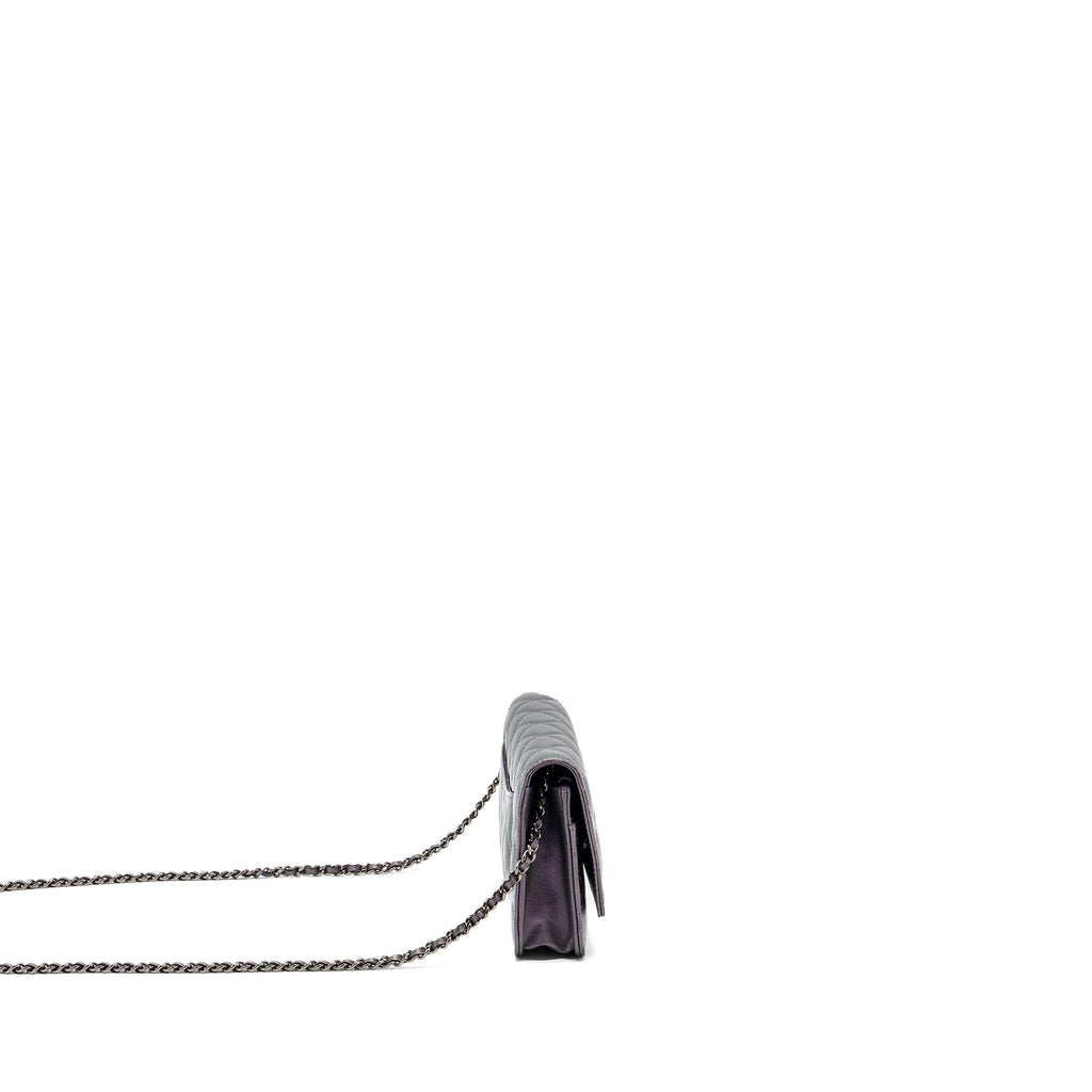 CHANEL CLASSIC WALLET ON CHAIN LAMBSKIN IRIDESCENT PURPLE RUTHENIUM HARDWARE