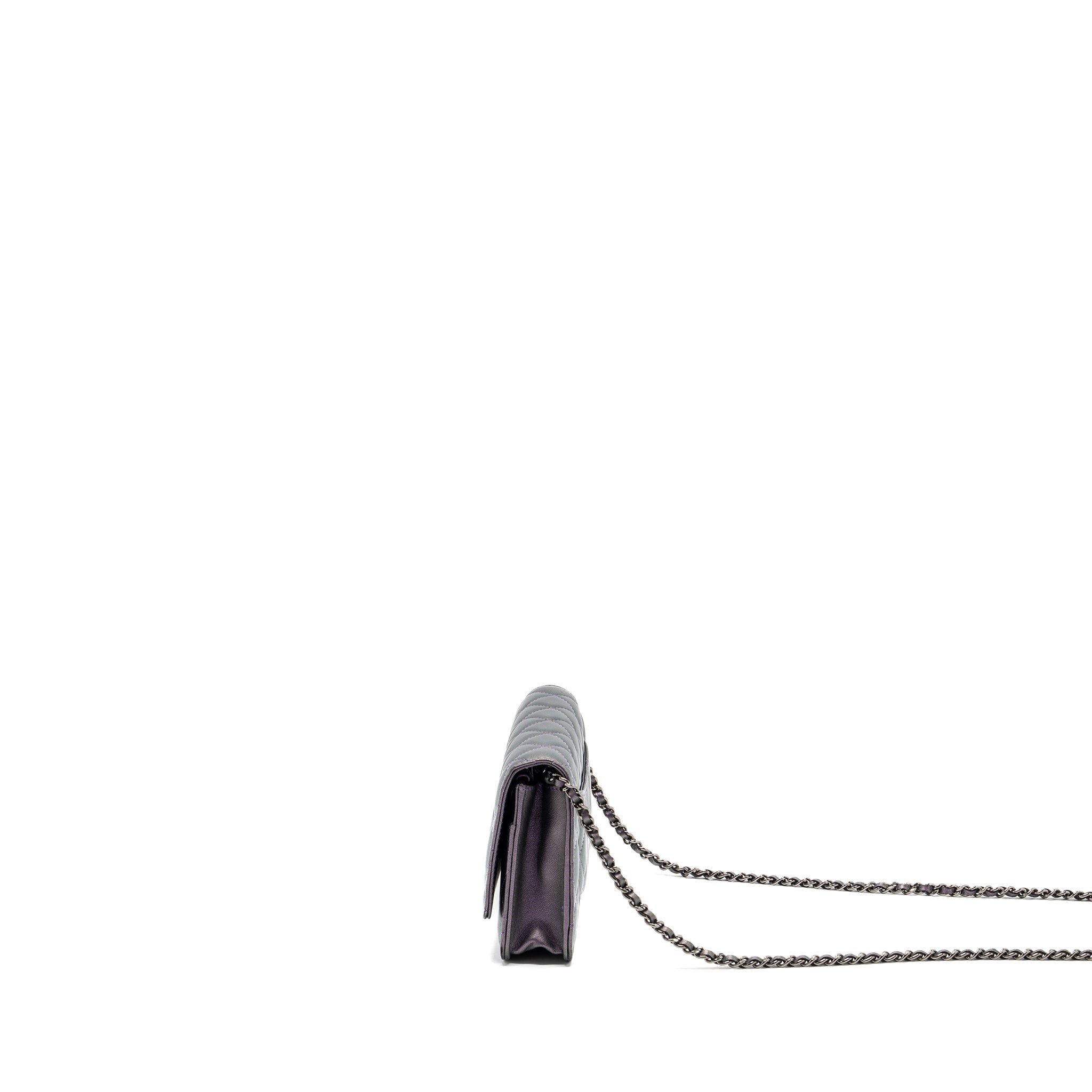 CHANEL CLASSIC WALLET ON CHAIN LAMBSKIN IRIDESCENT PURPLE RUTHENIUM HARDWARE