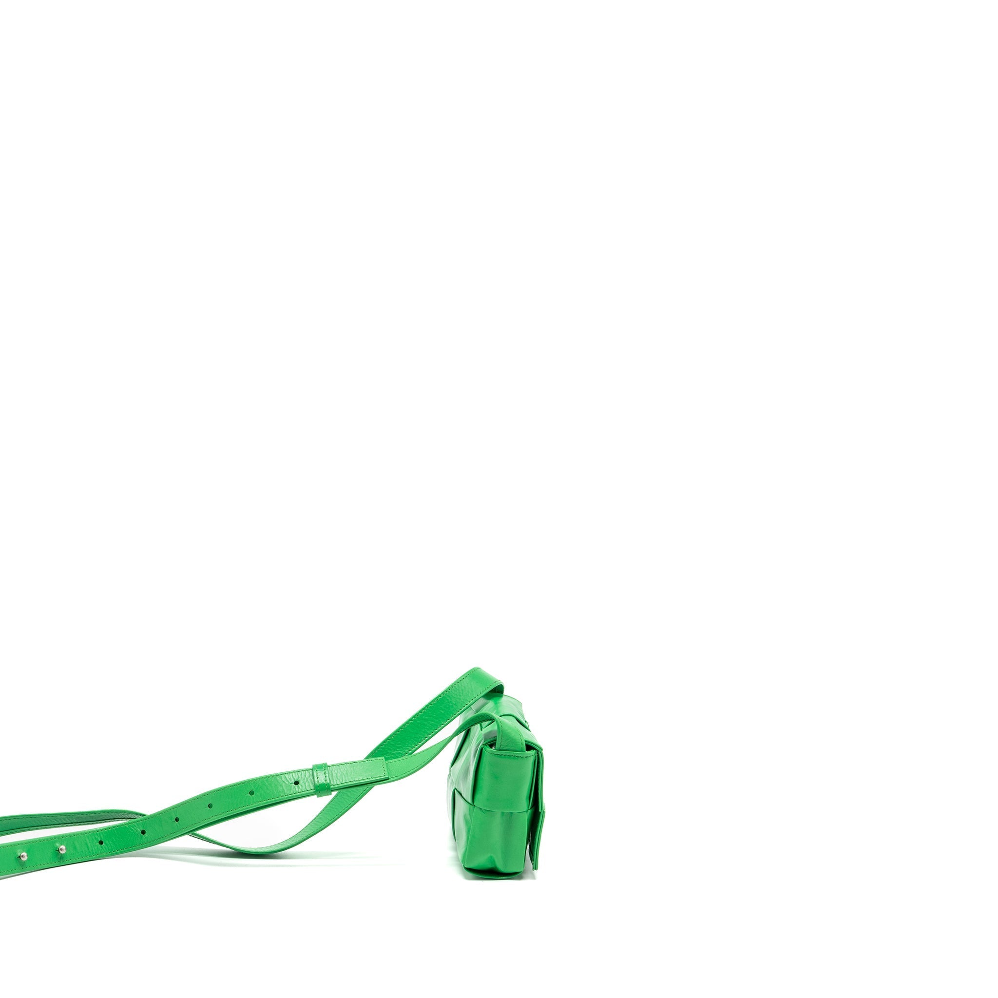 BOTTEGA VENETA INTRECCIO CASSETTE MINI BAG LAMBSKIN GREEN