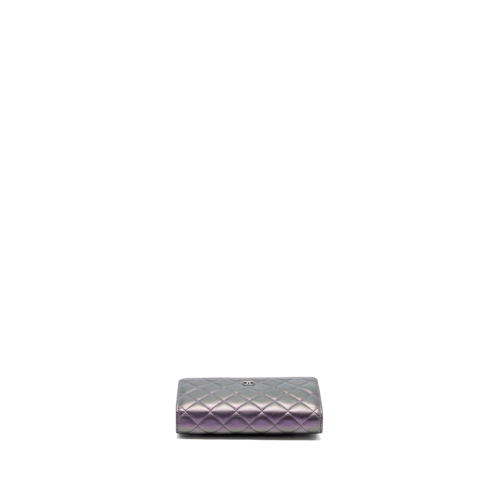 CHANEL CLASSIC WALLET ON CHAIN LAMBSKIN IRIDESCENT PURPLE RUTHENIUM HARDWARE