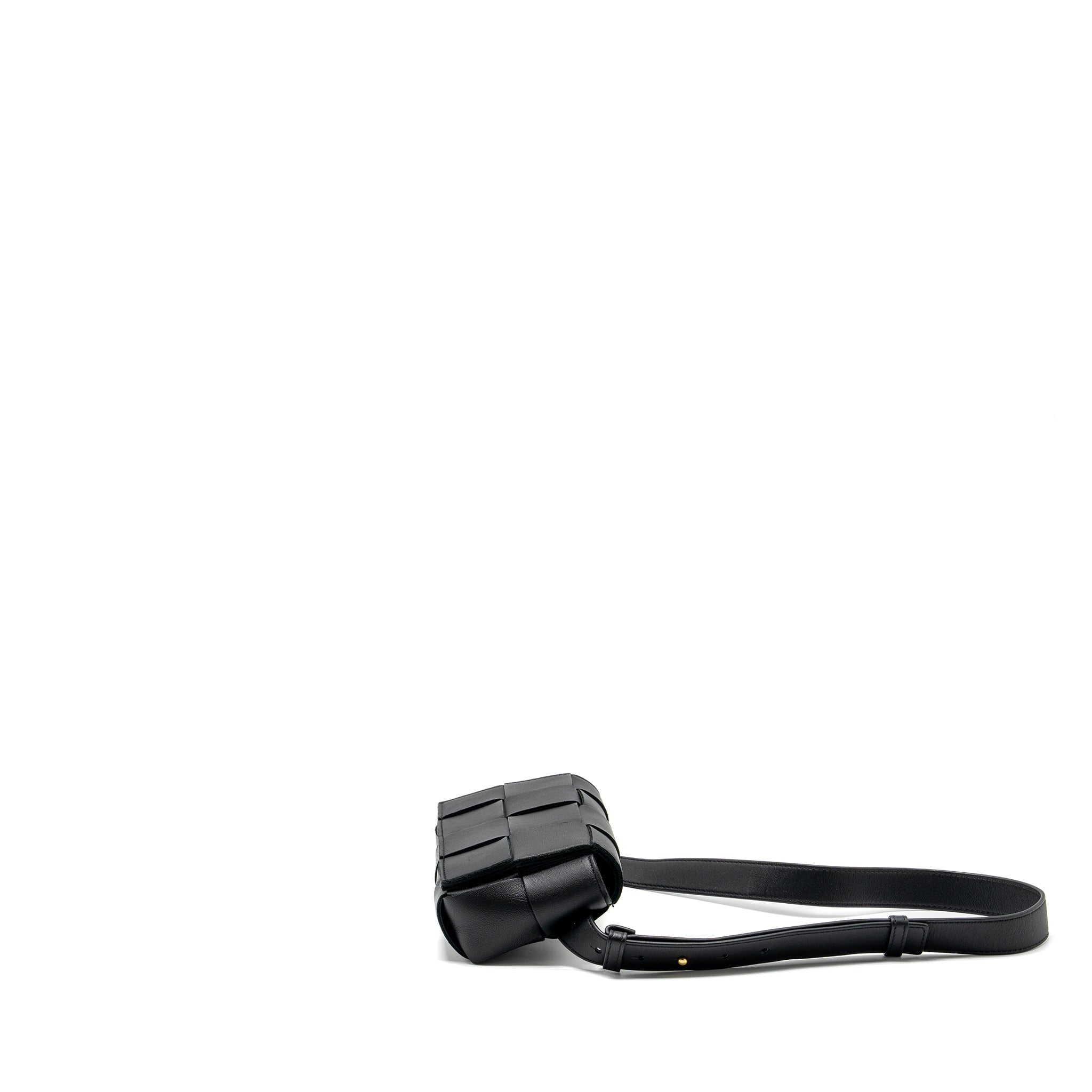BOTTEGA VENETA CASSETTE BELT BAG LAMBSKIN BLACK GHW