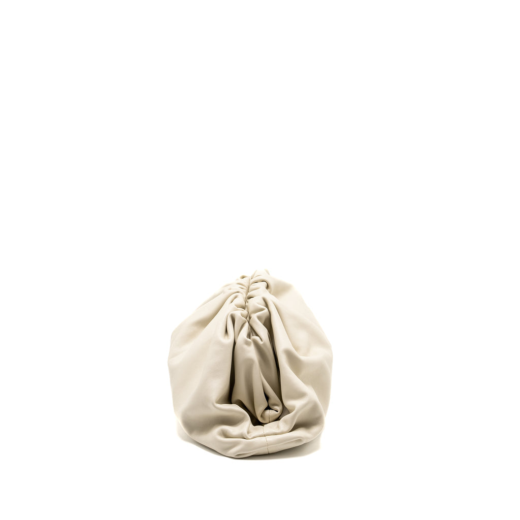 BOTTEGA VENETA THE POUCH CALFSKIN WHITE GHW