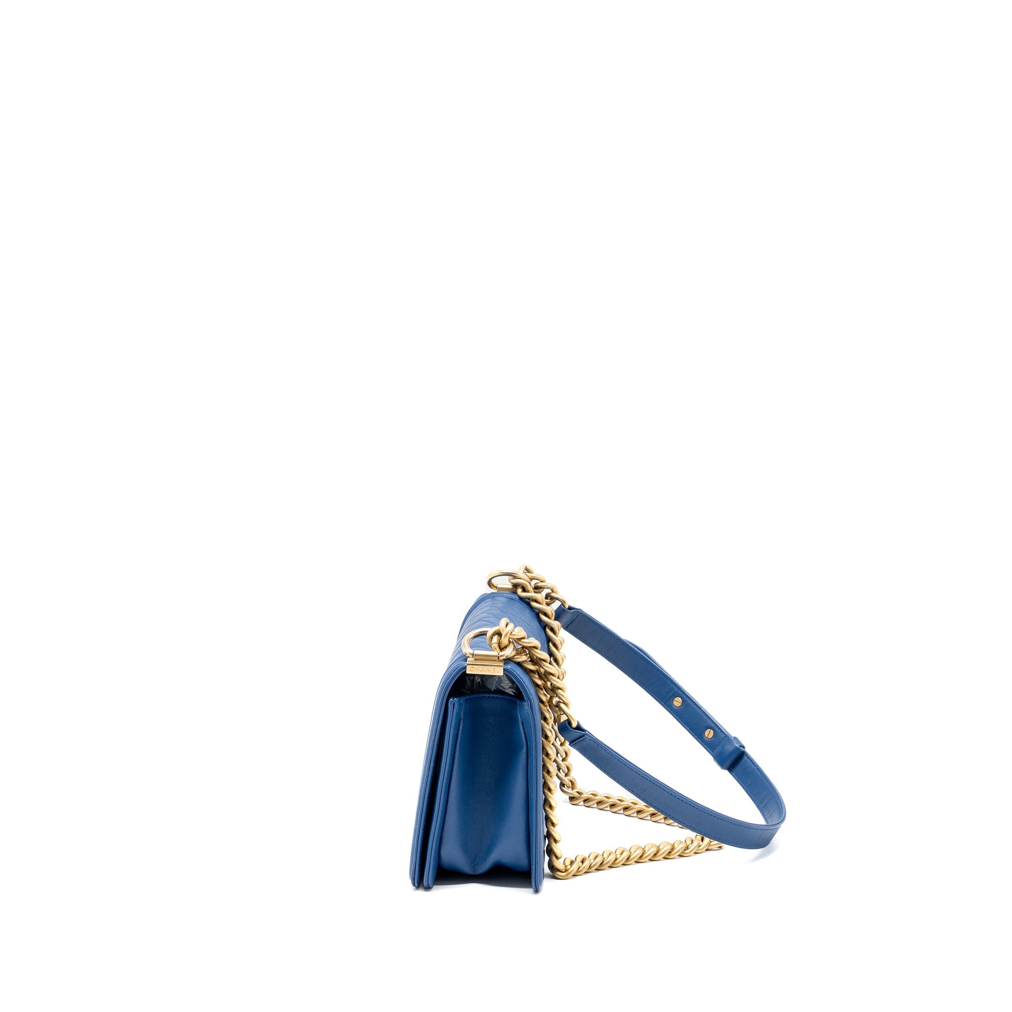 CHANEL MEDIUM BOY BAG CALFSKIN BLUE GHW