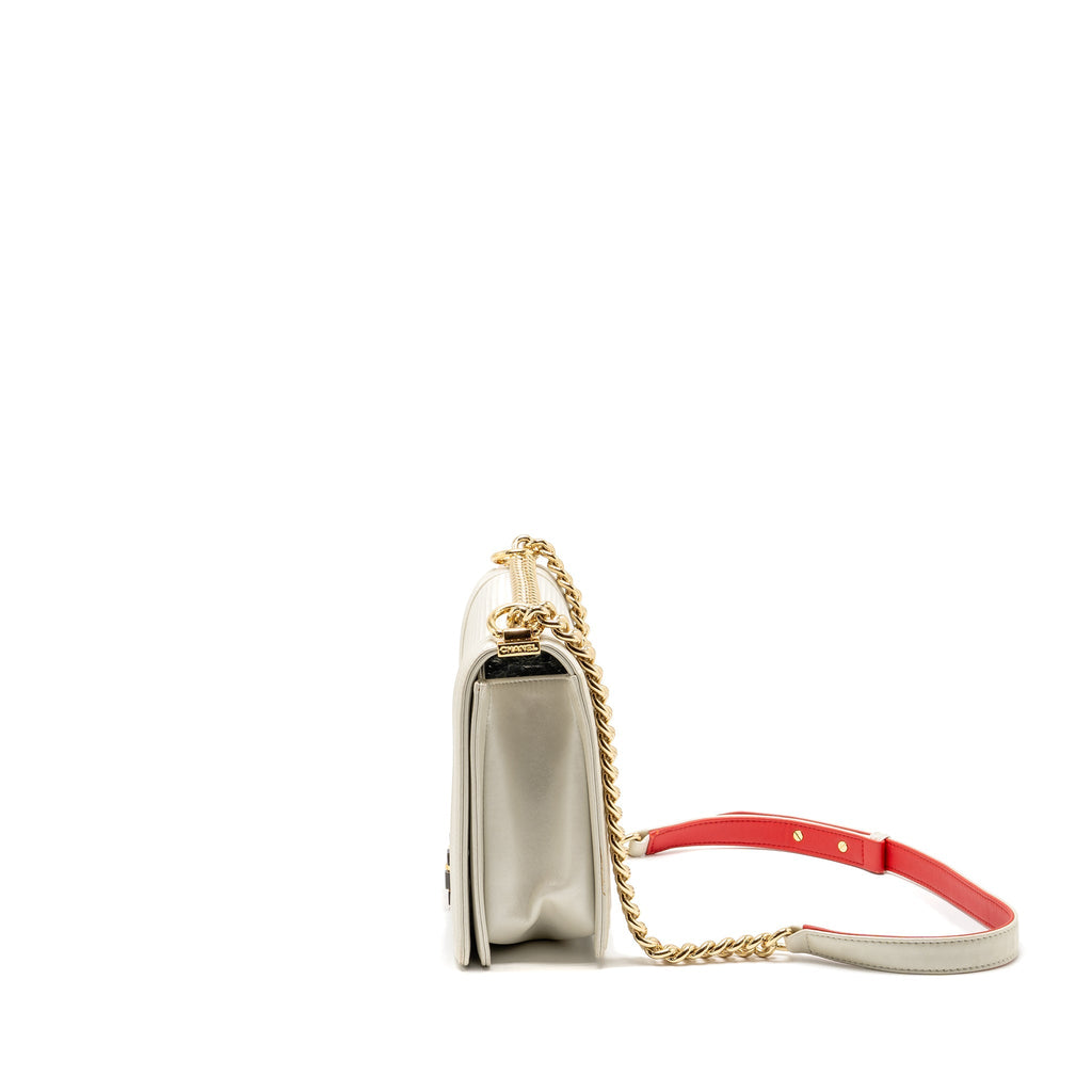 CHANEL BOY BAG METAL SQUARED LAMBSKIN WHITE/RED GHW