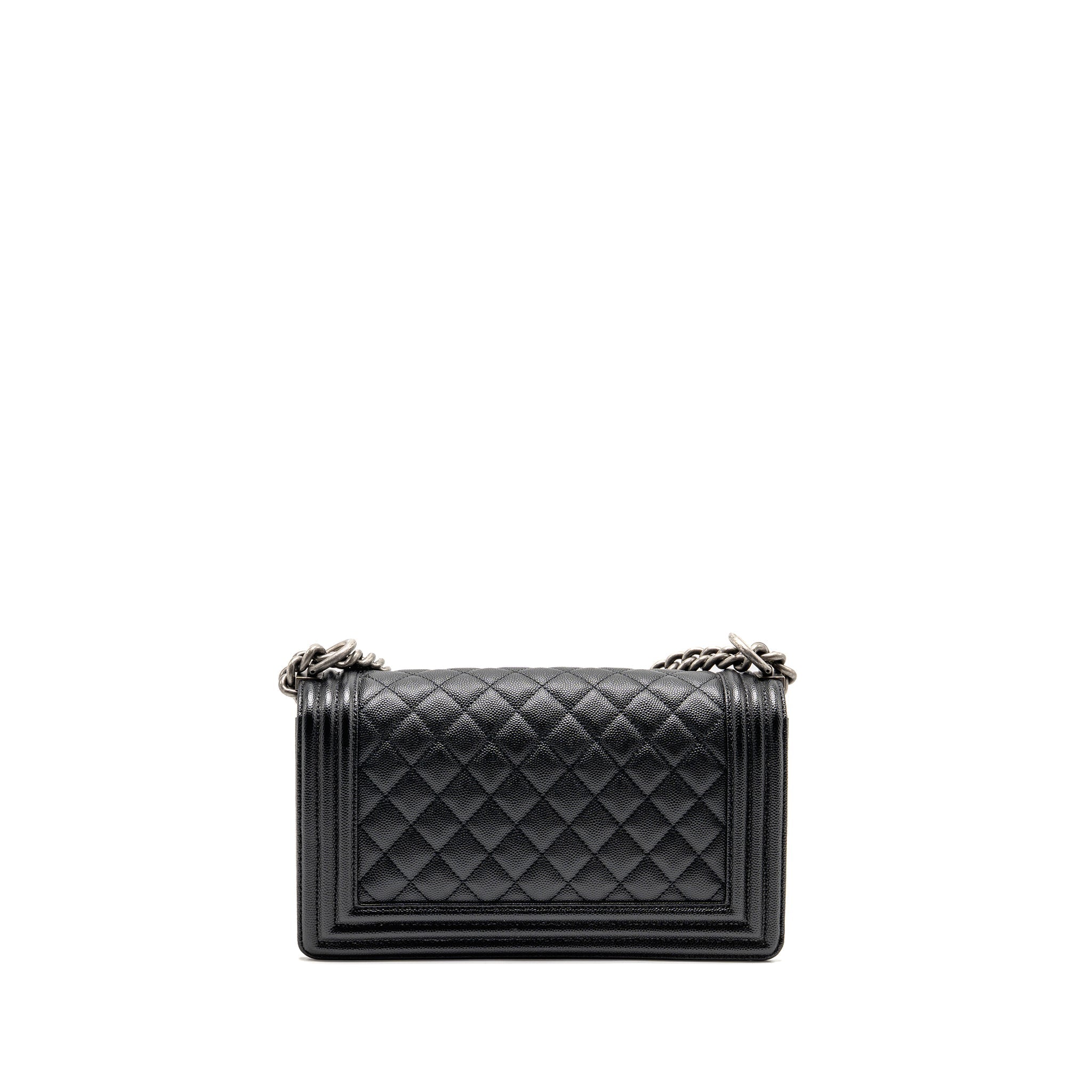 CHANEL MEDIUM BOY BAG CAVIAR BLACK RUTHENIUM HARDWARE