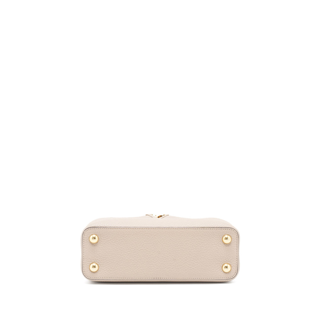 LOUIS VUITTON CAPUCINES BB TAURILLON GALET GHW