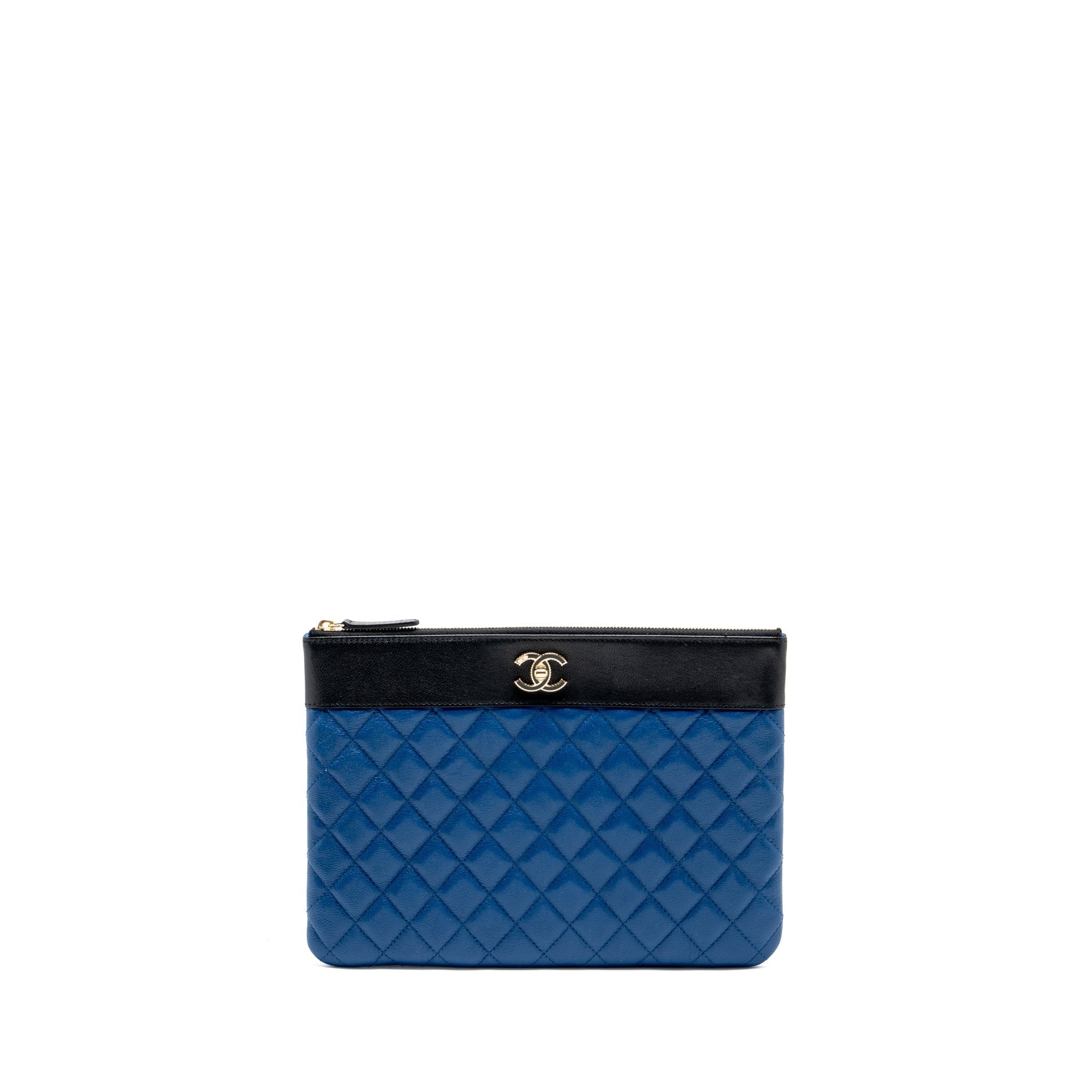 CHANEL CC LOGO QUILTED ZIP POUCH / CLUTCH SHINY SHEEPSKIN BLACK/ BLUE GHW