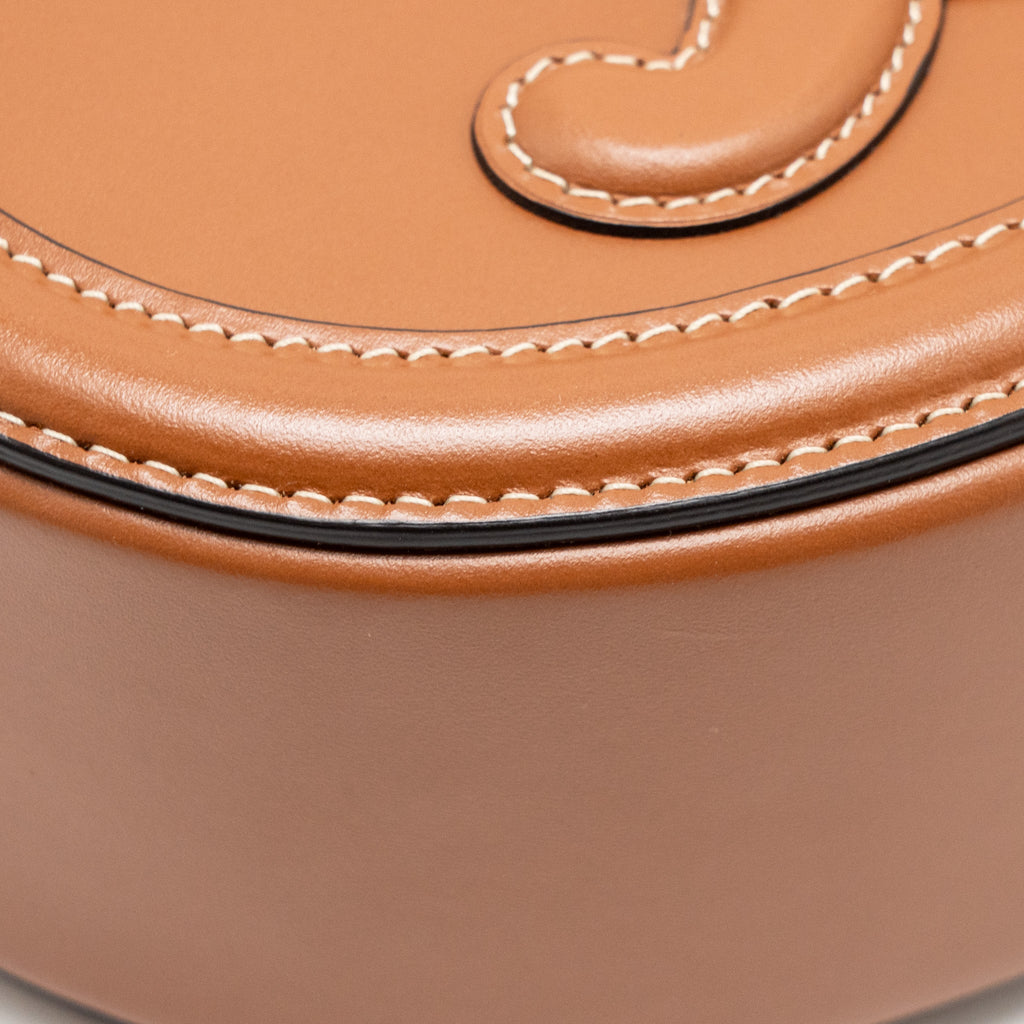 CELINE OVAL BAG TRIOMPHE SMOOTH CALFSKIN TAN GHW