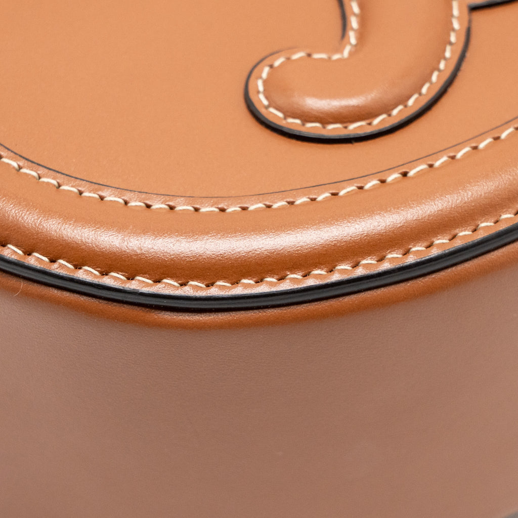 CELINE OVAL BAG TRIOMPHE SMOOTH CALFSKIN TAN GHW