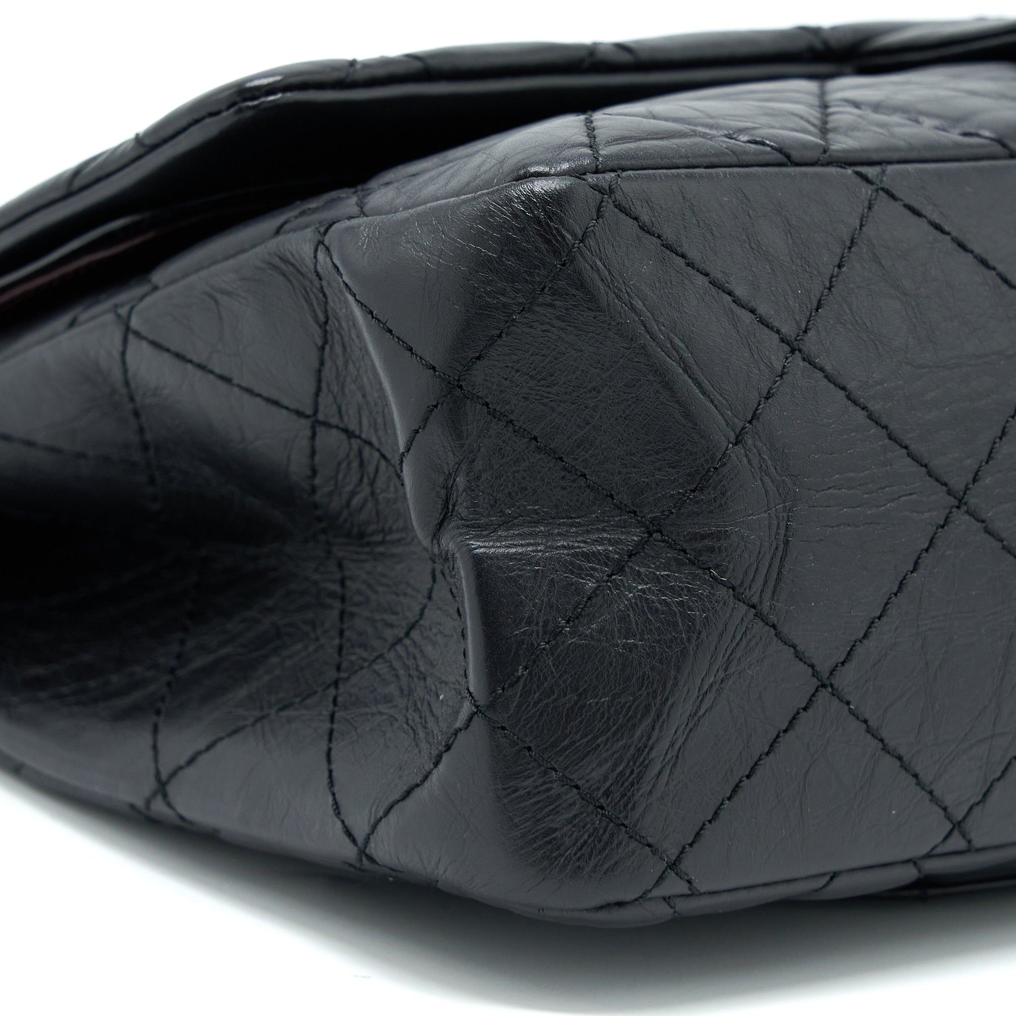 CHANEL 2.55 REISSUE 227 AGED CALFSKIN BLACK RUTHENIUM SHW