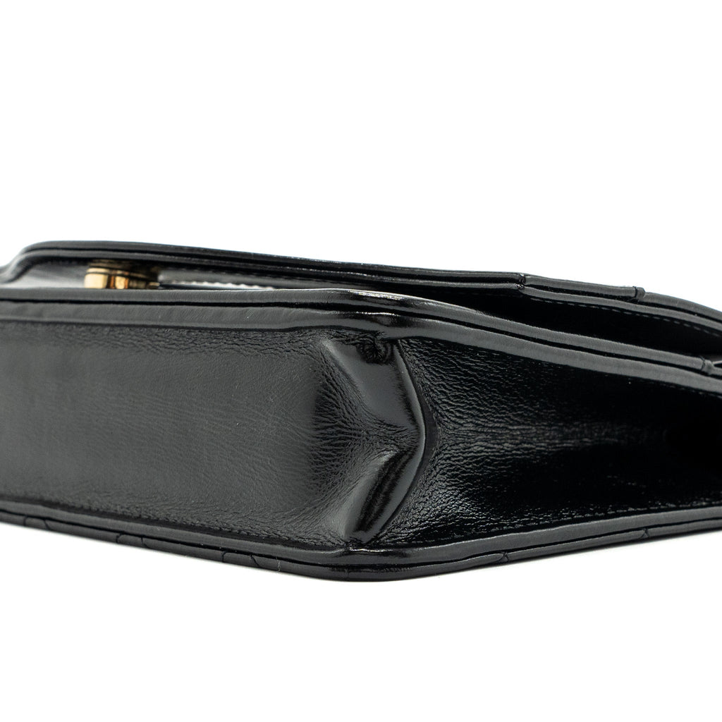 CHANEL 24C 31 WALLET ON CHAIN SHINY CALFSKIN BLACK LGHW (MICROCHIP)