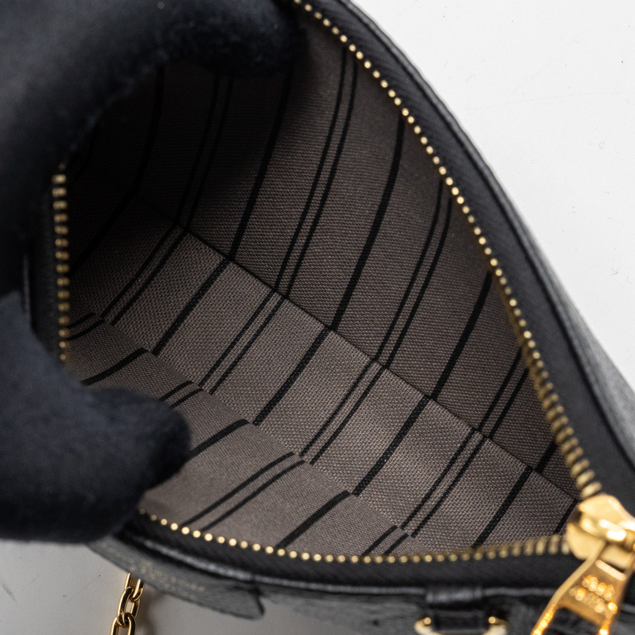 LOUIS VUITTON EASY POUCH ON STRAP MONOGRAM EMPREINTE BLACK GHW (NEW VERSION)