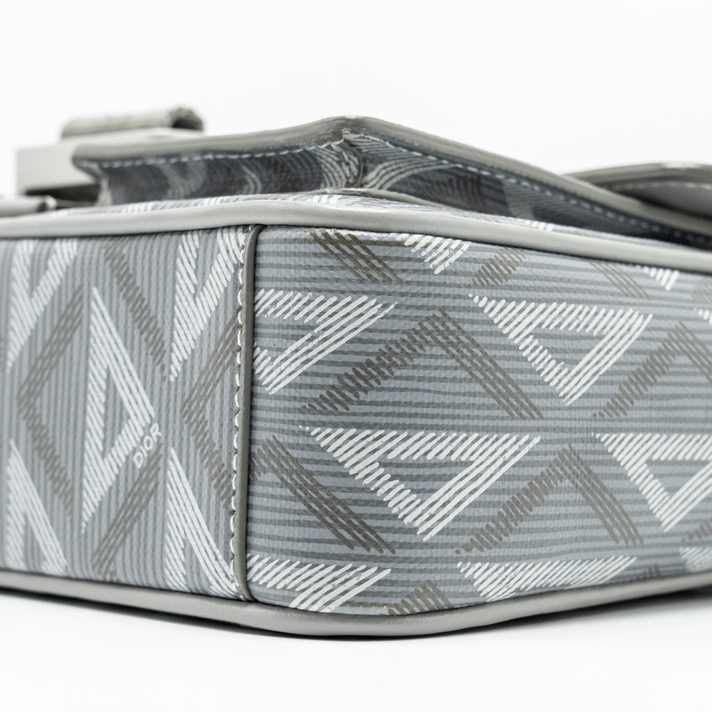 DIOR HIT THE ROAD BAG WITH STRAP DIOR CD DIAMOND CANVAS GREY MULTICOLOUR HARDWARE