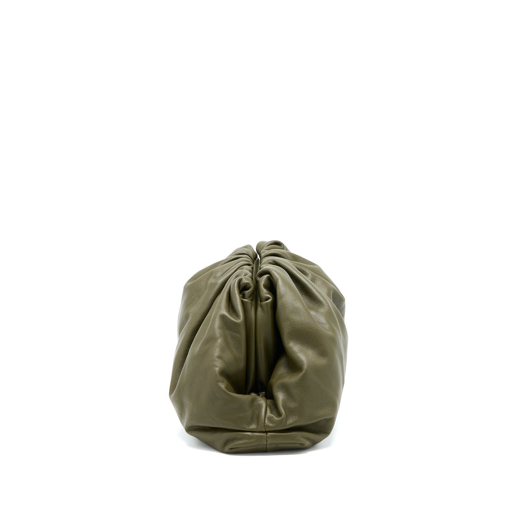 BOTTEGA VENETA CLUTCH CALFSKIN DARK GREEN GHW