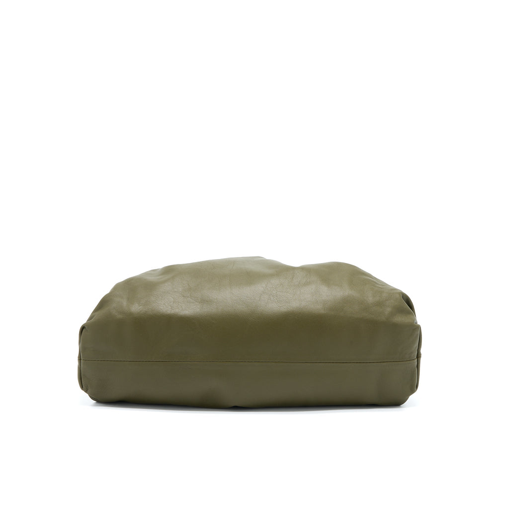 BOTTEGA VENETA CLUTCH CALFSKIN DARK GREEN GHW