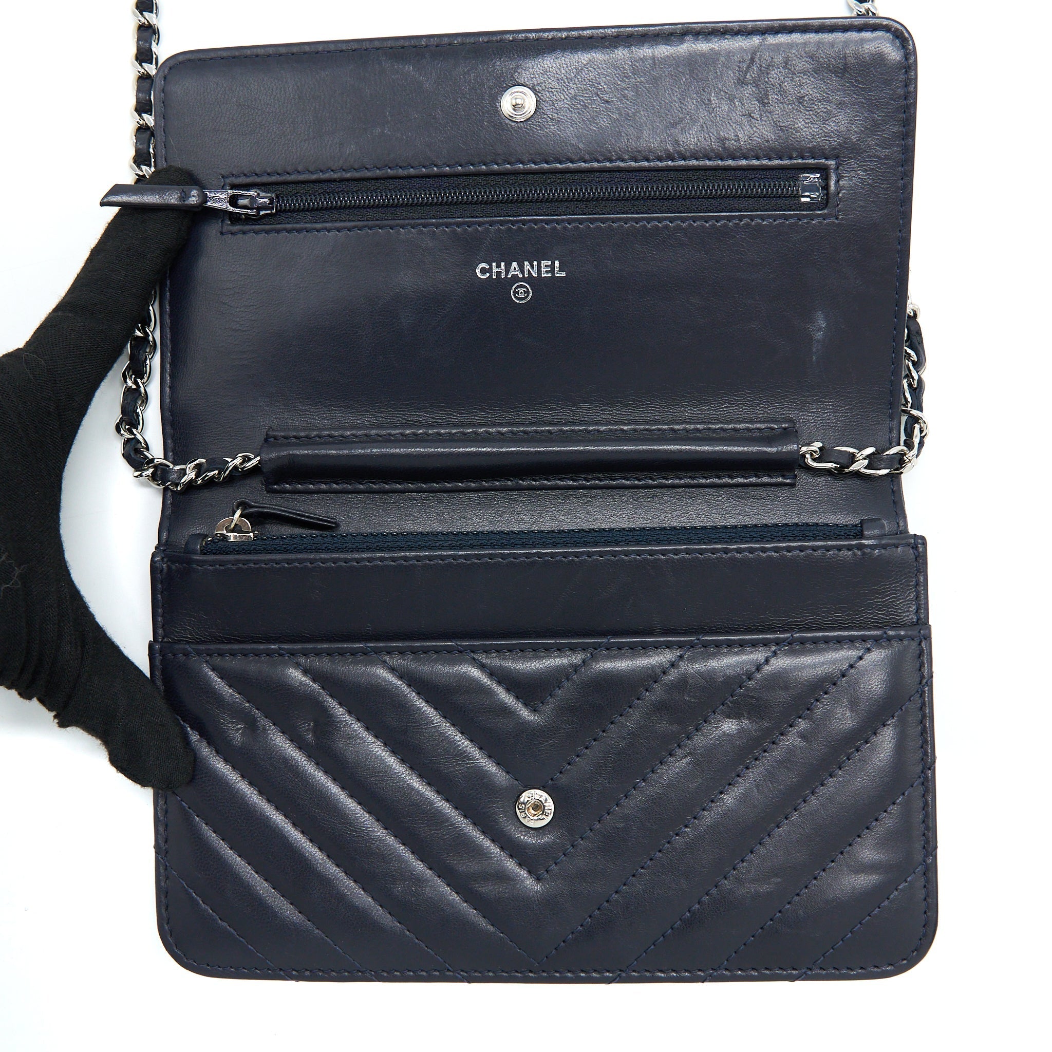 CHANEL WALLET ON CHAIN CHEVRON LAMBSKIN NAVY SHW