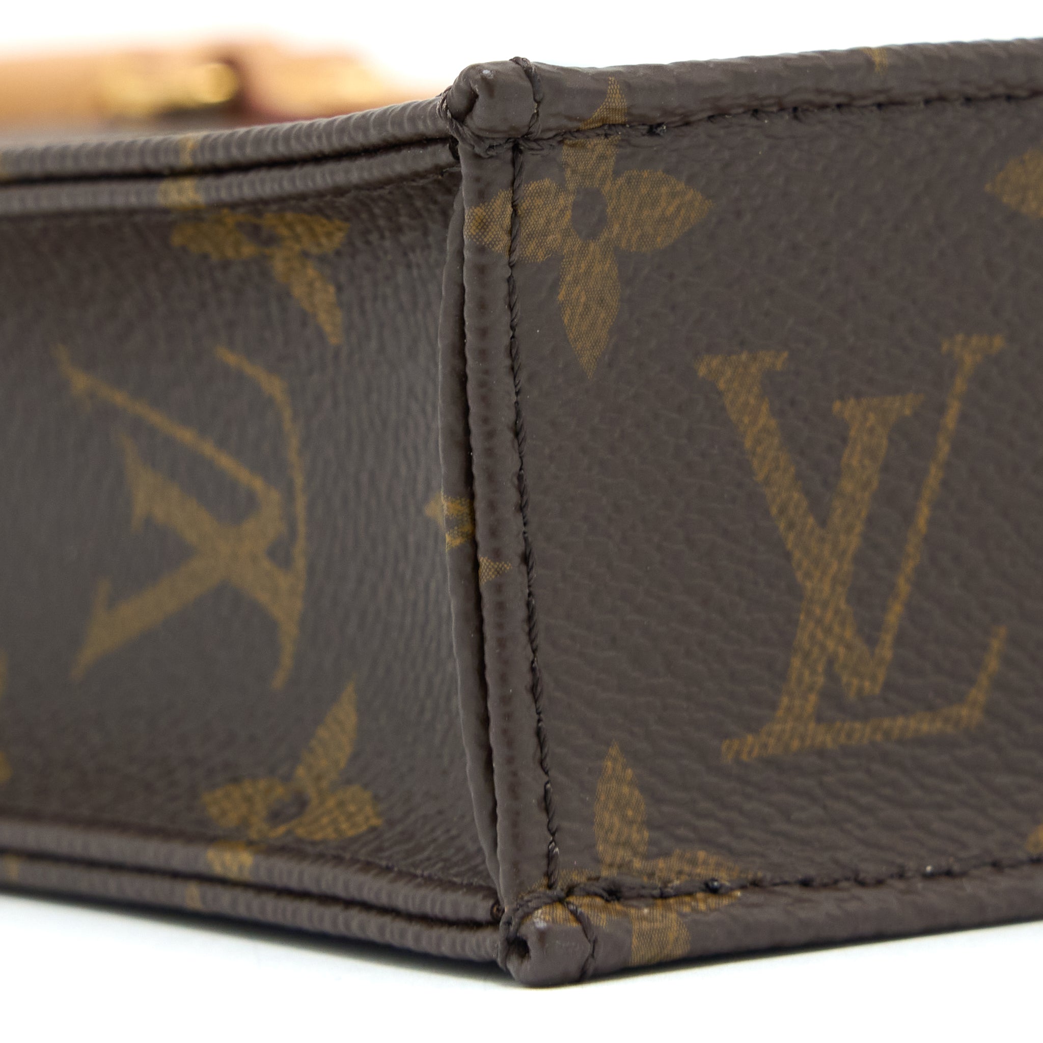 LOUIS VUITTON PETIT SAC PLAT MONOGRAM CANVAS GHW (NEW VERSION)