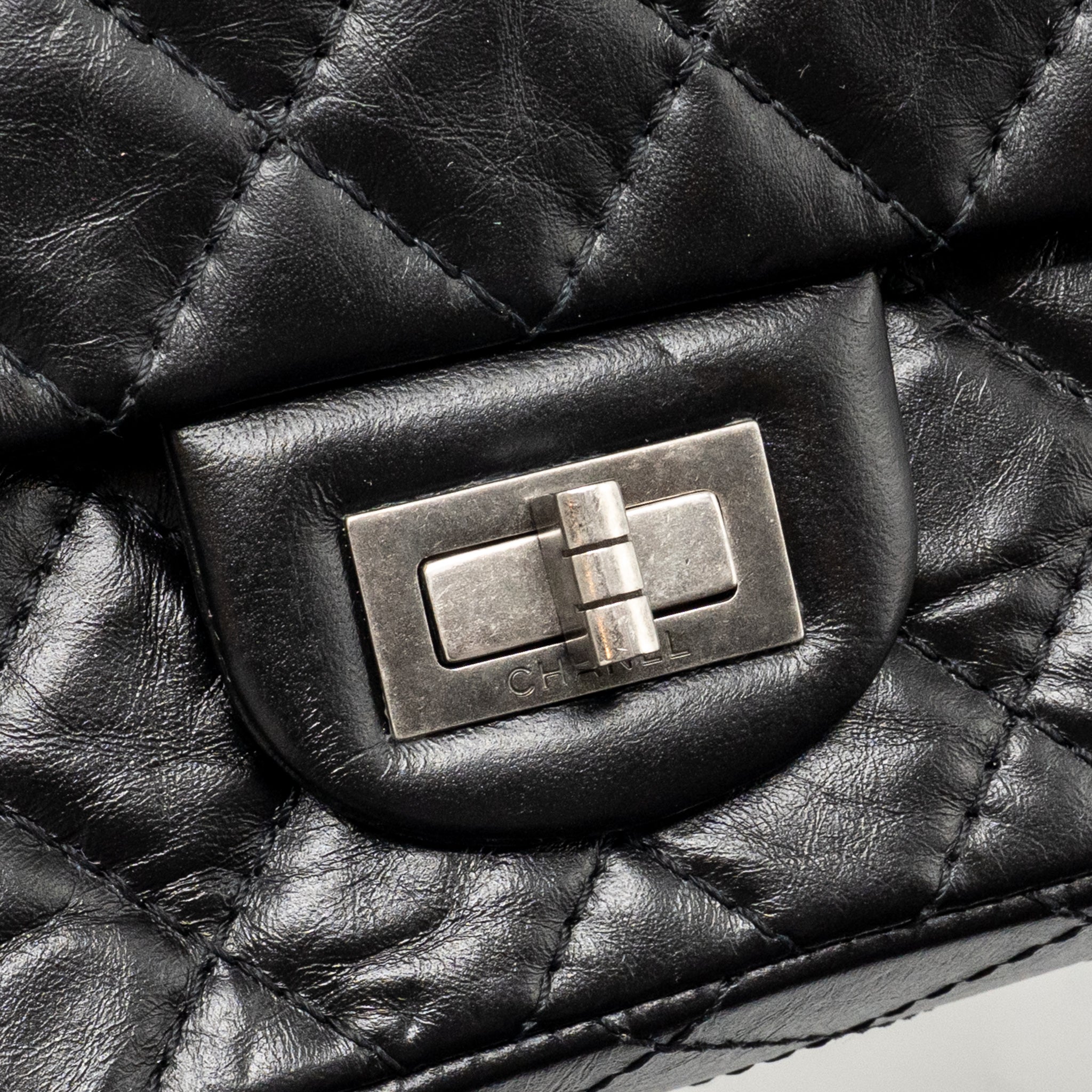 CHANEL SMALL 2.55 REISSUE FLAP BAG AGED CALFSKIN BLACK SHW (MICROCHIP)
