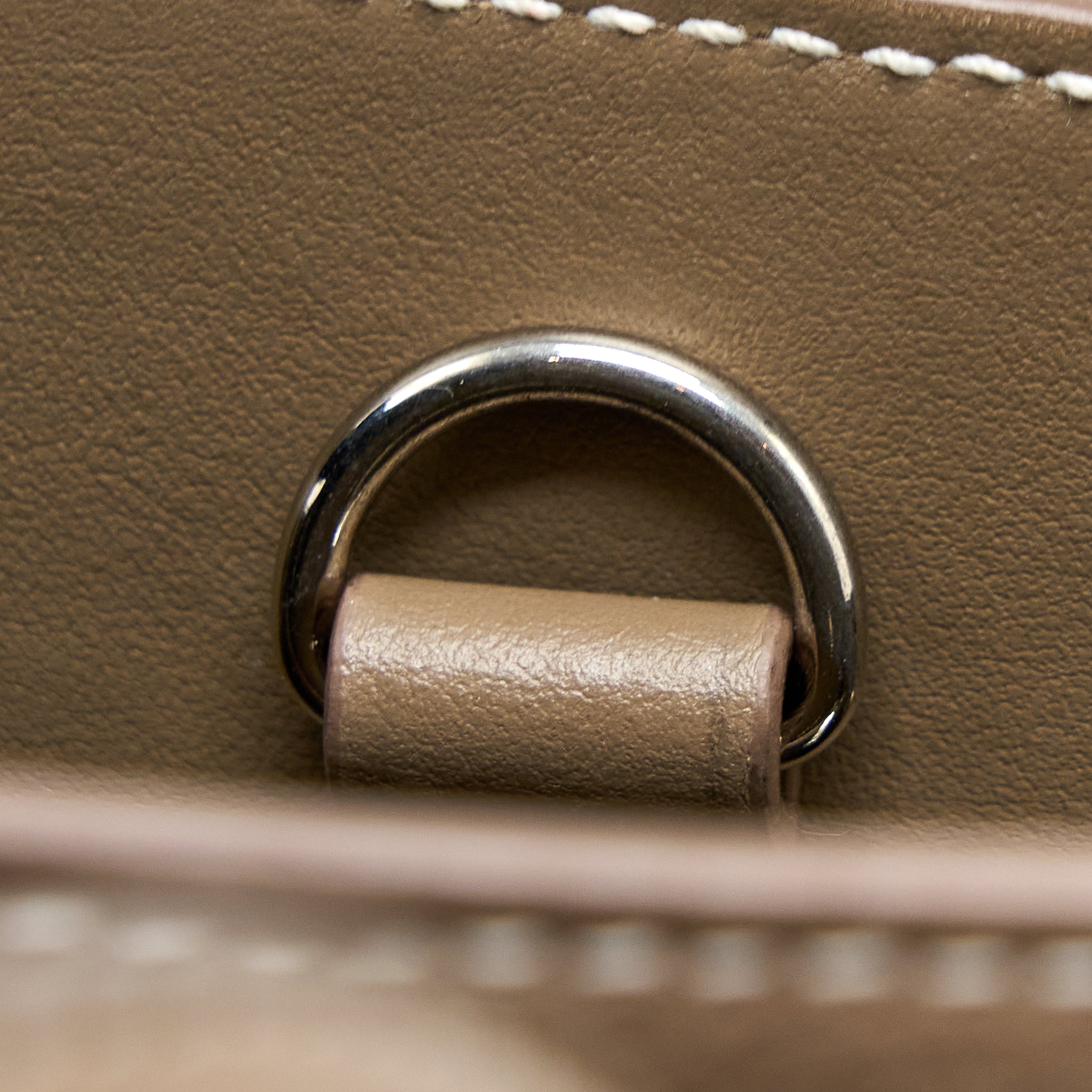 SAINT LAURENT SAC DE JOUR CALFSKIN TAUPE SHW