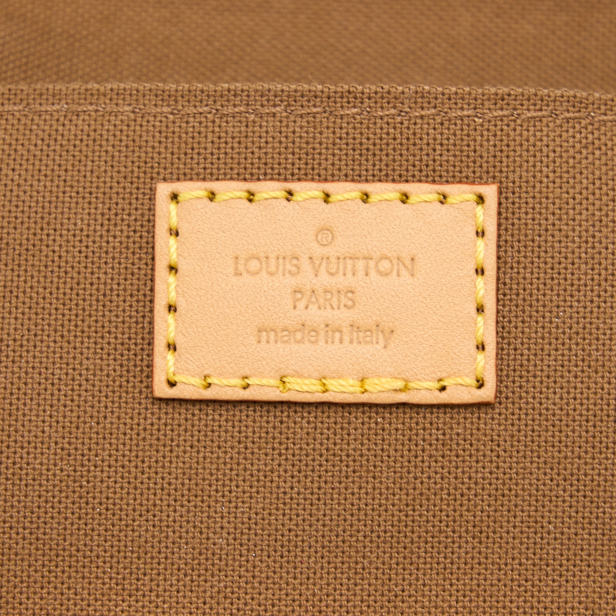 LOUIS VUITTON PETIT SAC PLAT MONOGRAM CANVAS GHW (NEW VERSION)