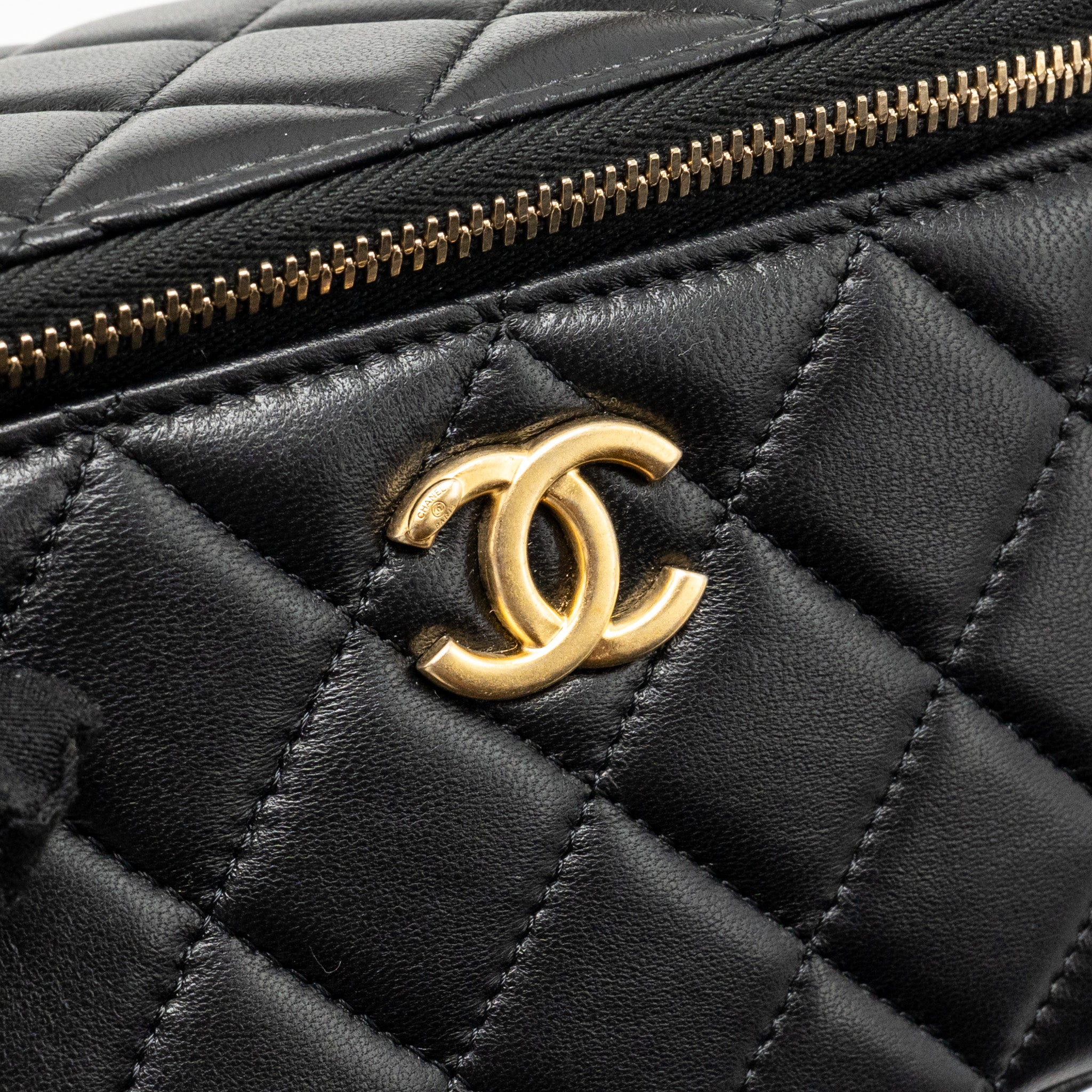 CHANEL TOP HANDLE LONG VANITY LAMBSKIN BLACK GHW(MICROCHIP)