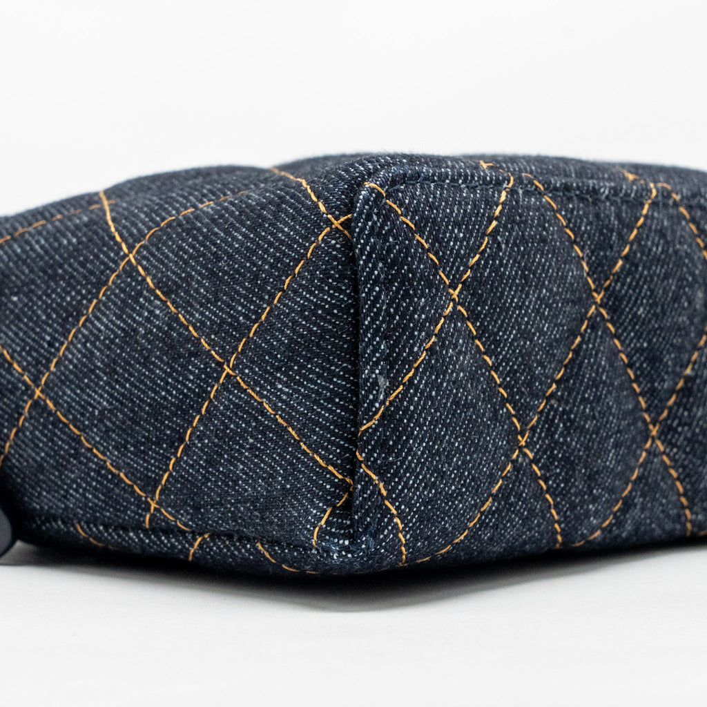 CHANEL 26P TOP HANDLE VANITY DENIM DARK BLUE LGHW (MICROCHIP)