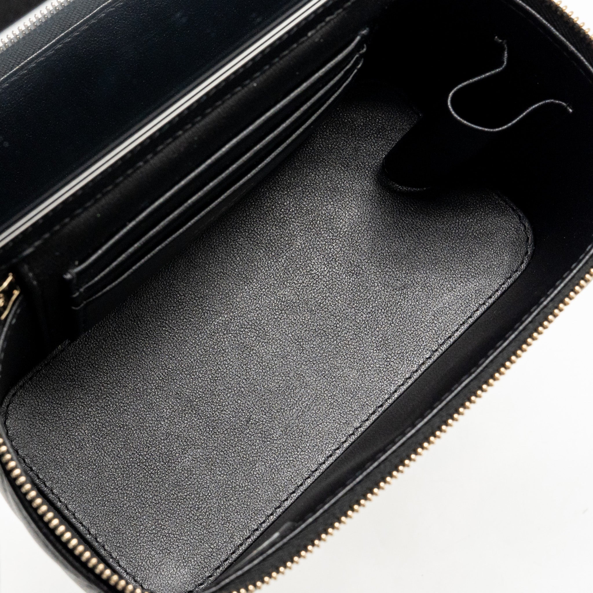 CHANEL TOP HANDLE LONG VANITY LAMBSKIN BLACK GHW(MICROCHIP)