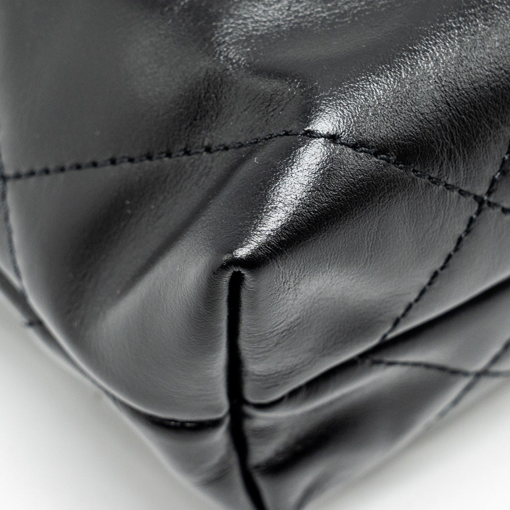 CHANEL MINI 22 BAG SHINY CALFSKIN BLACK GHW (MICROCHIP)