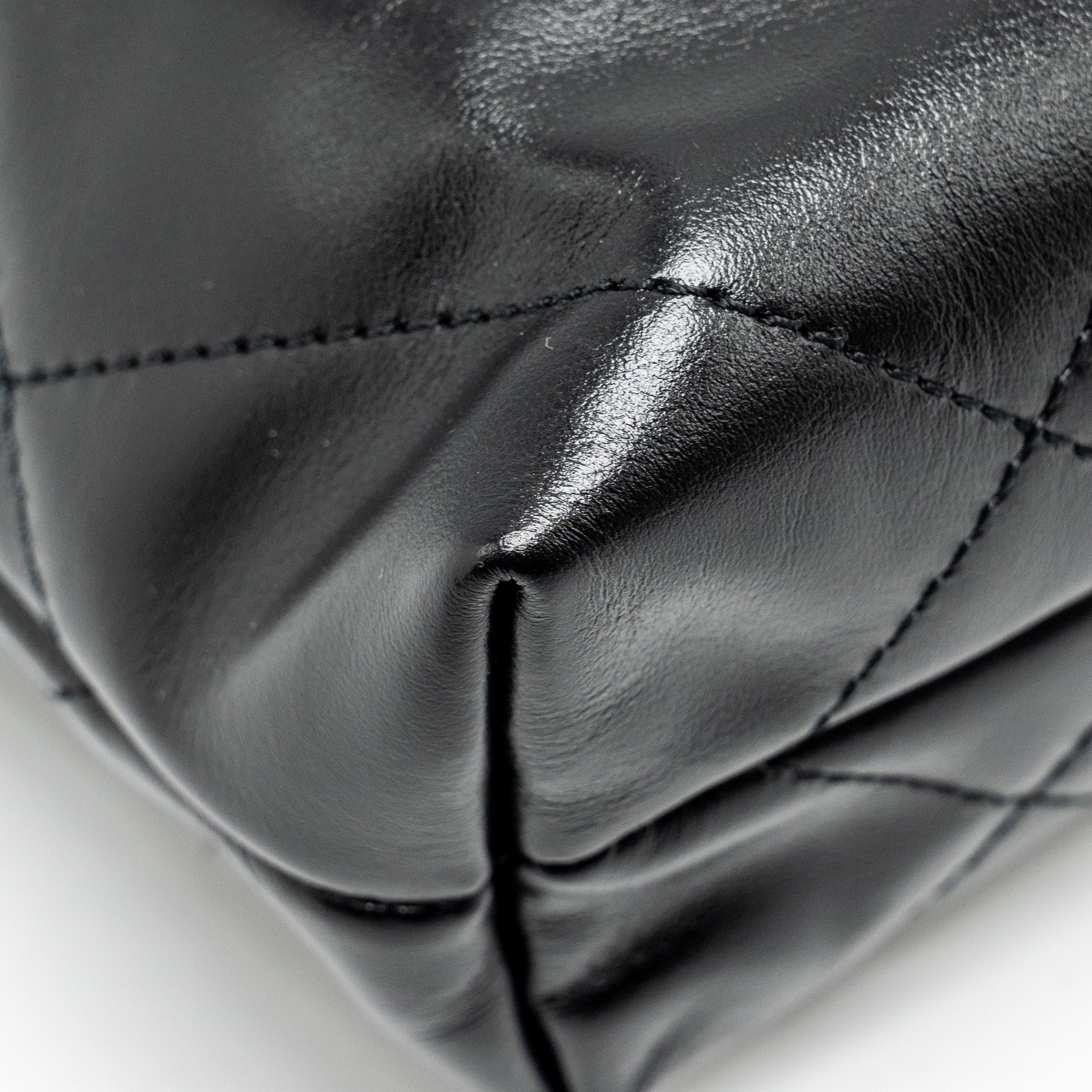 CHANEL MINI 22 BAG SHINY CALFSKIN BLACK GHW (MICROCHIP)