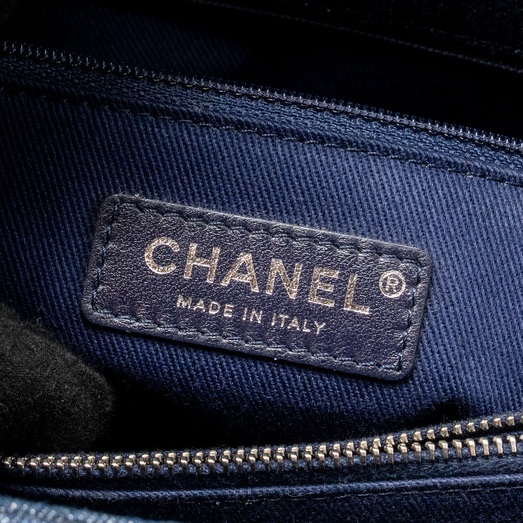 CHANEL MEDIUM COCO HANDLE DENIM/LEATHER BLUE SHW