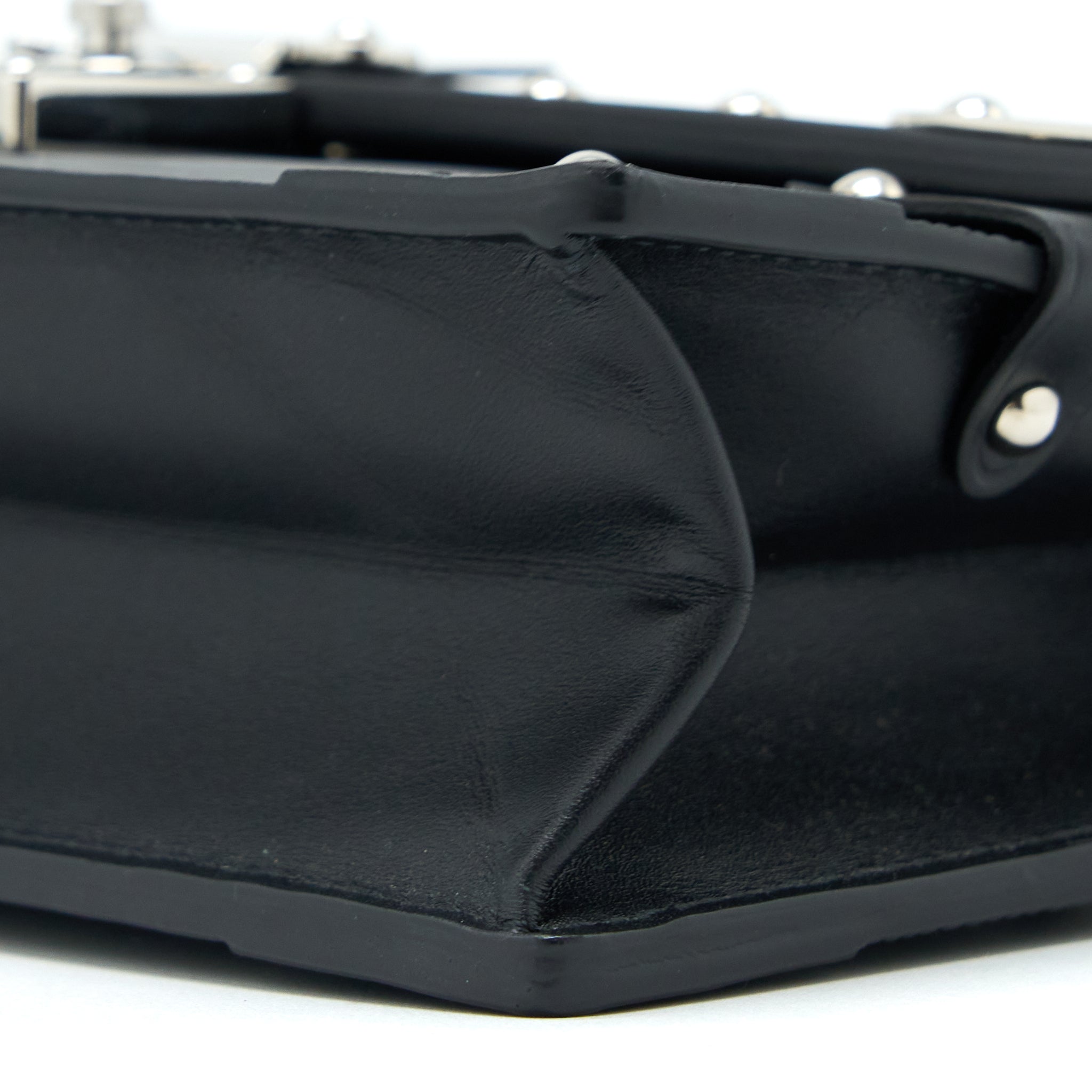 LOUIS VUITTON TRUNK CHAIN WALLET EPI BLACK SHW