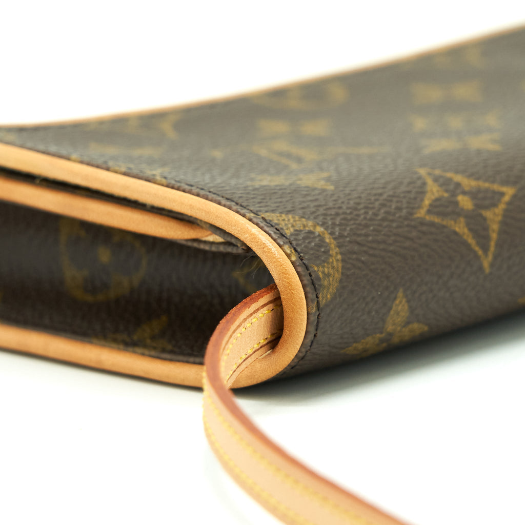 LOUIS VUITTON VINTAGE BELT BAG MONOGRAM CANVAS YEAR 2001
