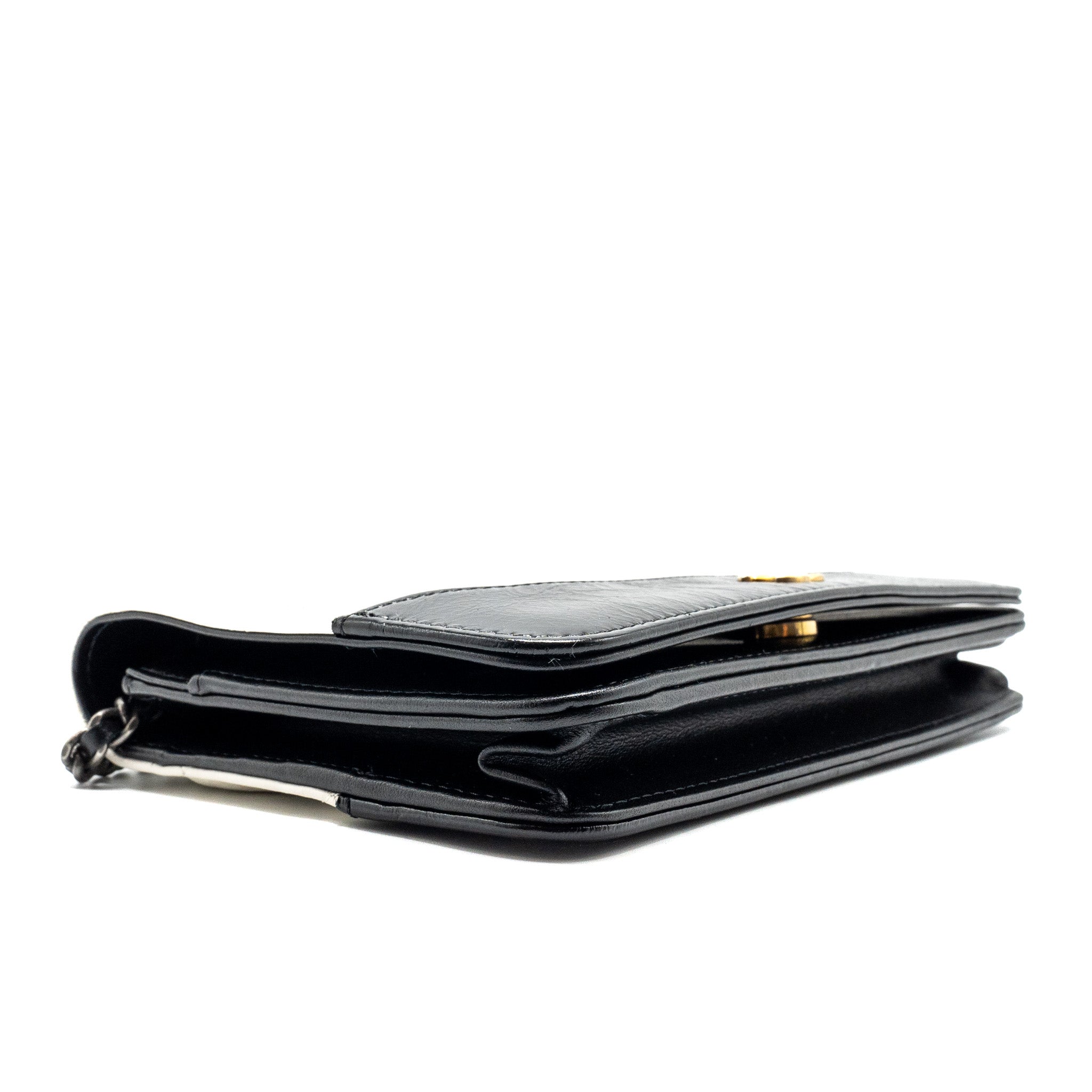 CHANEL GABRIELLE WALLET ON CHAIN CALFSKIN WHITE / BLACK MULTICOLOUR HARDWARE