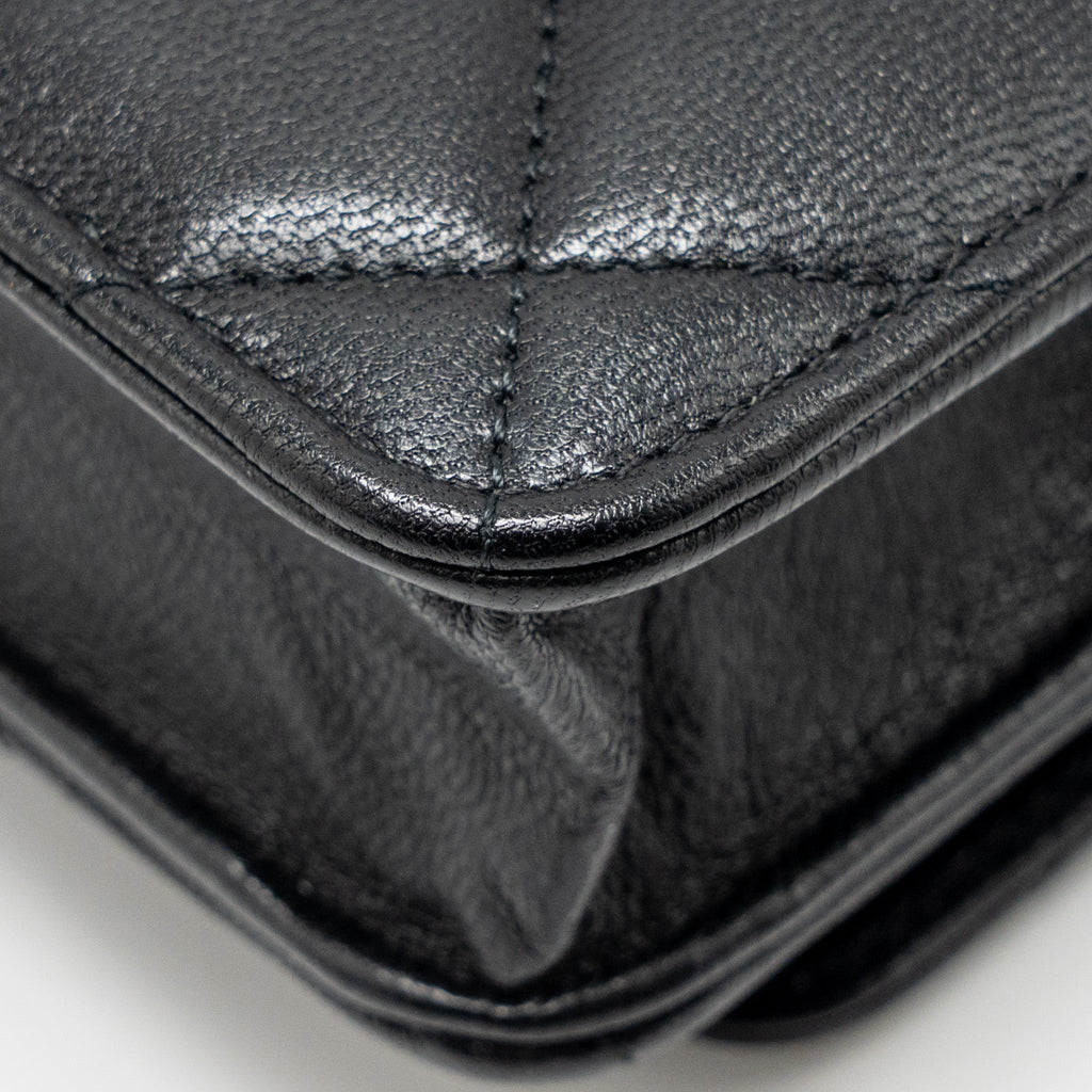 CHANEL DETAILED STRAP WALLET ON CHAIN LAMBSKIN BLACK WITH MULTICOLOUR HARDWARE (MICROCHIP)