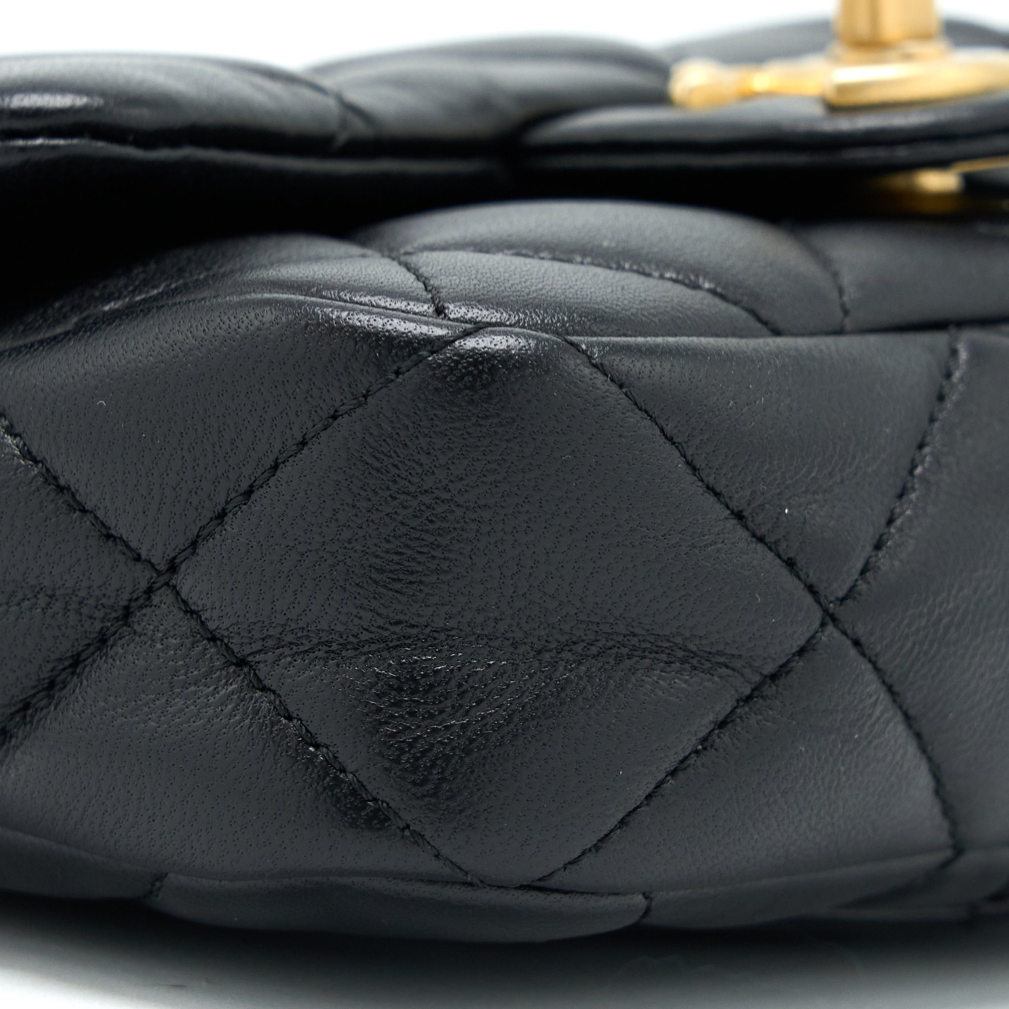 CHANEL 22S GIANT CHAIN FLAP SHOULDER BAG LAMBSKIN BLACK GHW (MICROCHIP)