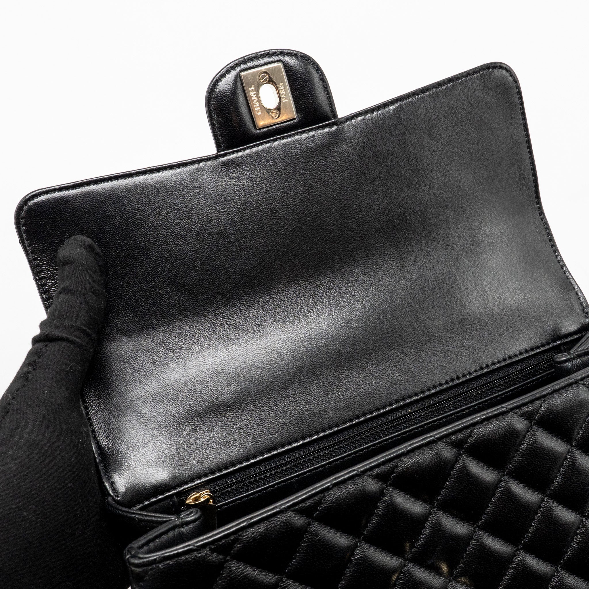 CHANEL 23A CRYSTAL TOP HANDLE FLAP BAG SHINY LAMBSKIN BLACK LGHW(MICROCHIP)