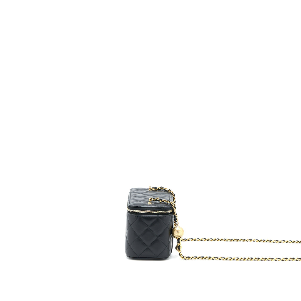 CHANEL 22A PEARL CRUSH LONG VANITY WITH CHAIN LAMBSKIN BLACK GHW