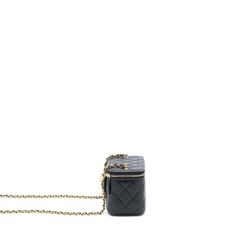 CHANEL 22A PEARL CRUSH LONG VANITY WITH CHAIN LAMBSKIN BLACK GHW