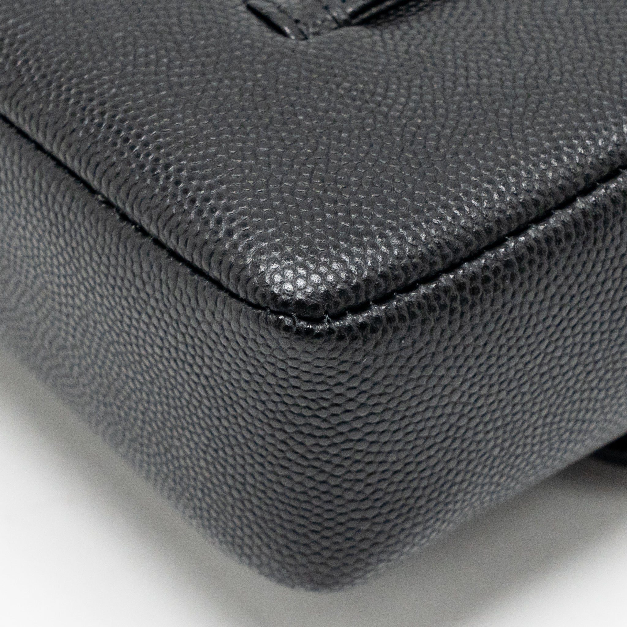 CHANEL 26P PREPPY COCO CLUTCH WITH LEATHER STRAP GRAINED SHINY CALFSKIN BLACK GHW (MICROCHIP)