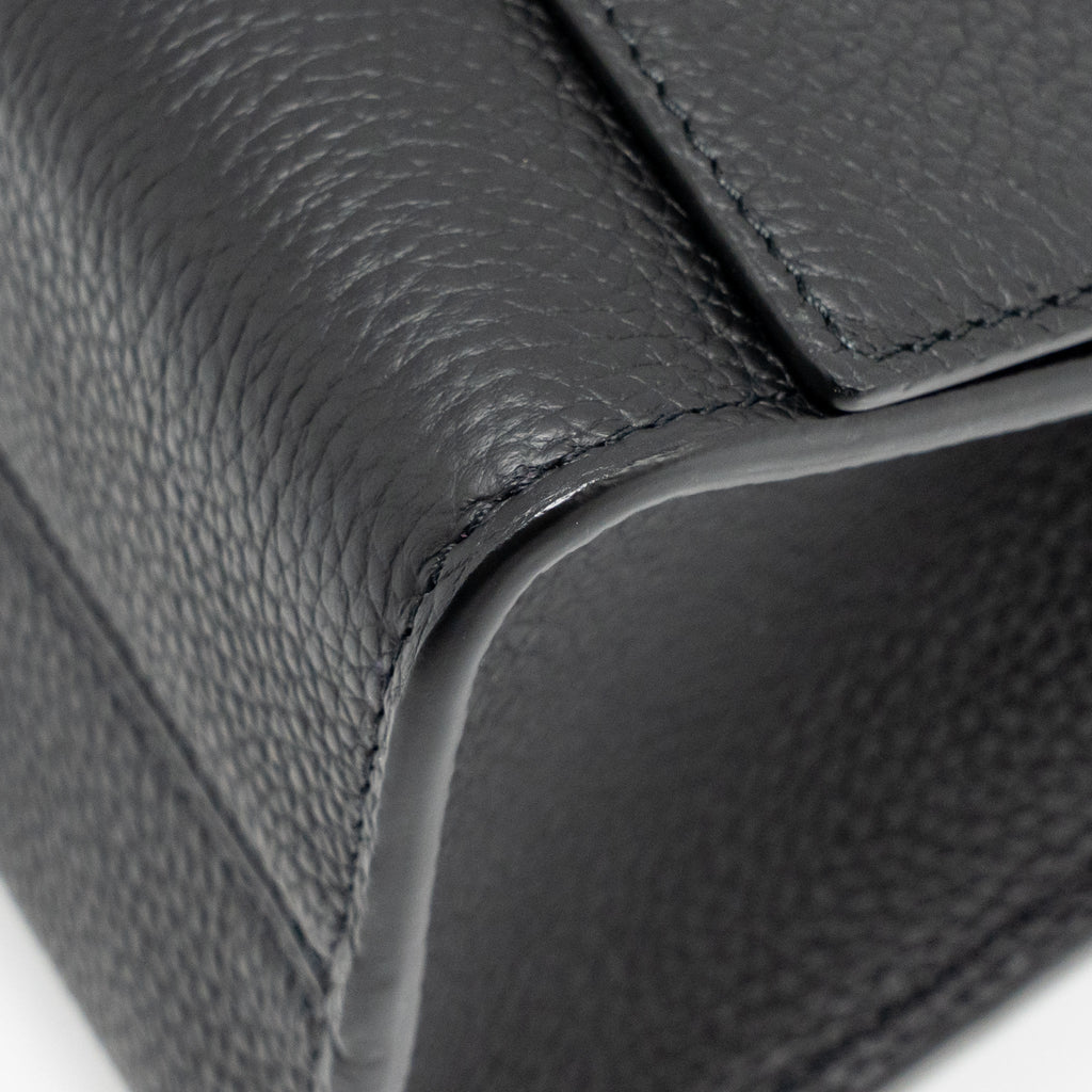 LOUIS VUITTON TWIST ONE HANDLE PM TAURILLON LEATHER BLACK/PINK GHW