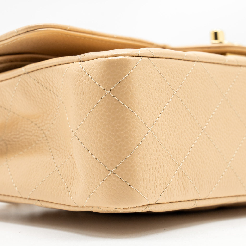 CHANEL MEDIUM CLASSIC DOUBLE FLAP BAG CAVIAR BEIGE GHW