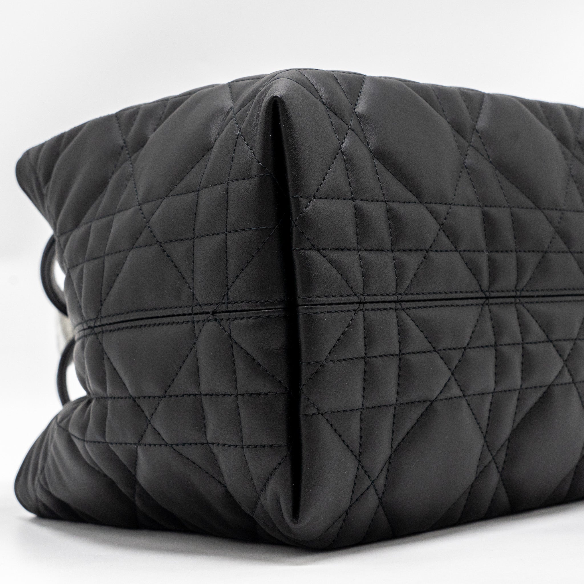 DIOR MEDIUM DIOR TOUJOURS BAG MACROCANNAGE CALFSKIN BLACK LGHW