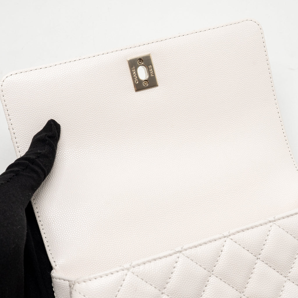 CHANEL SMALL COCO HANDLE CAVIAR WHITE LGHW (MICROCHIP)