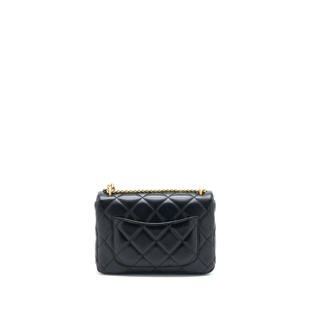CHANEL 22P ENEMAL FLAP BAG LAMBSKIN BLACK GHW (MICROCHIP)