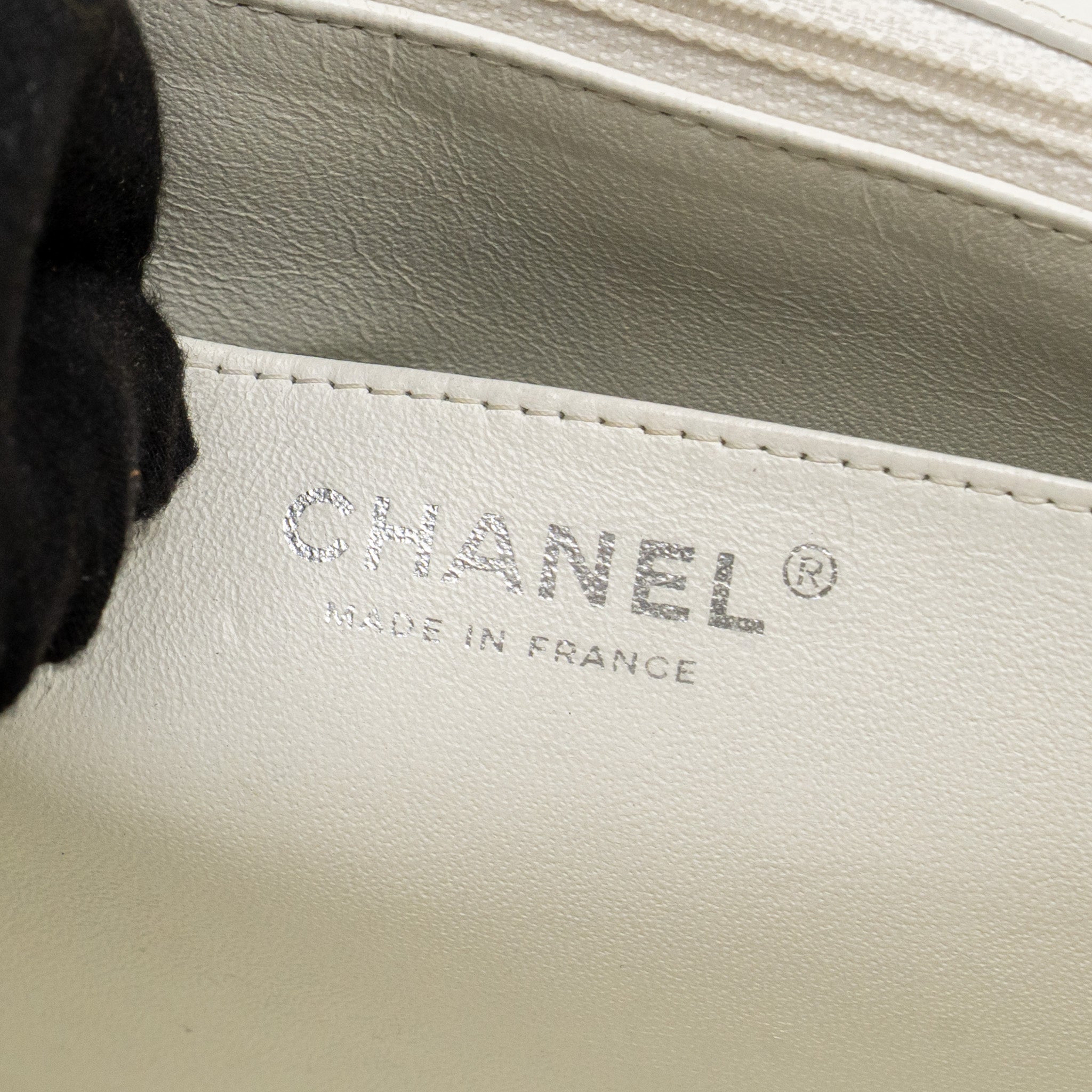 CHANEL JUMBO CLASSIC SINGLE FLAP BAG CAVIAR WHITE SHW